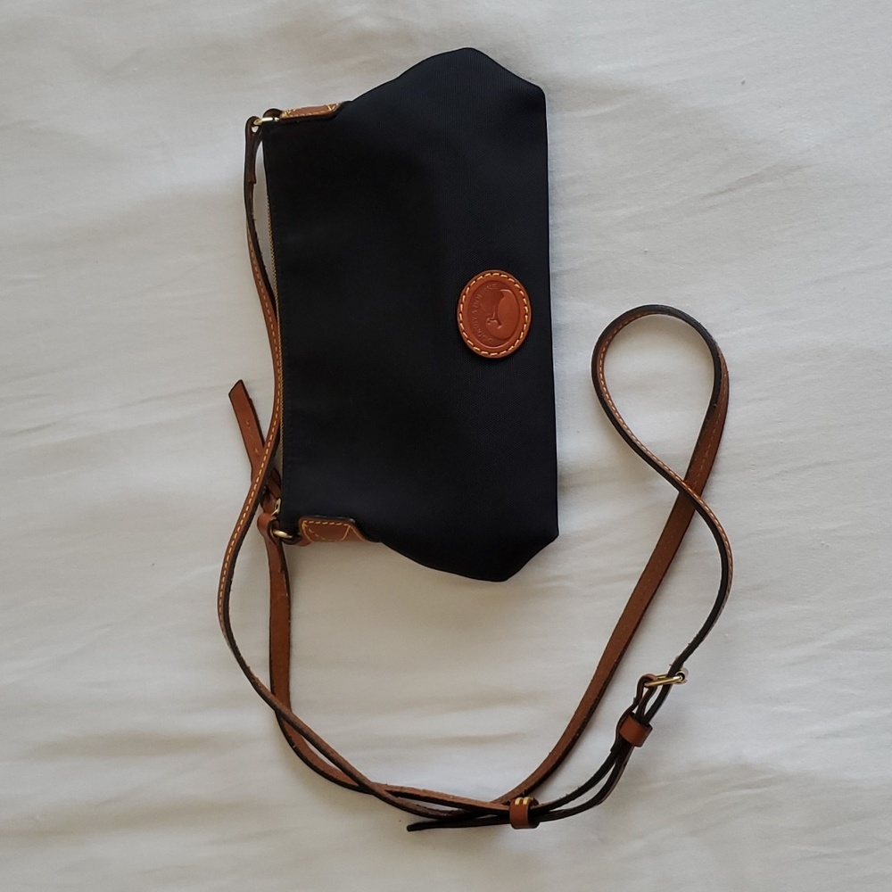 Dooney & Bourke Black Crossbody Purse EUC